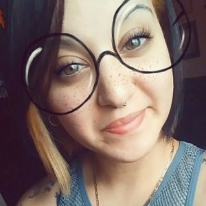 Meet your Posher, Evelyse